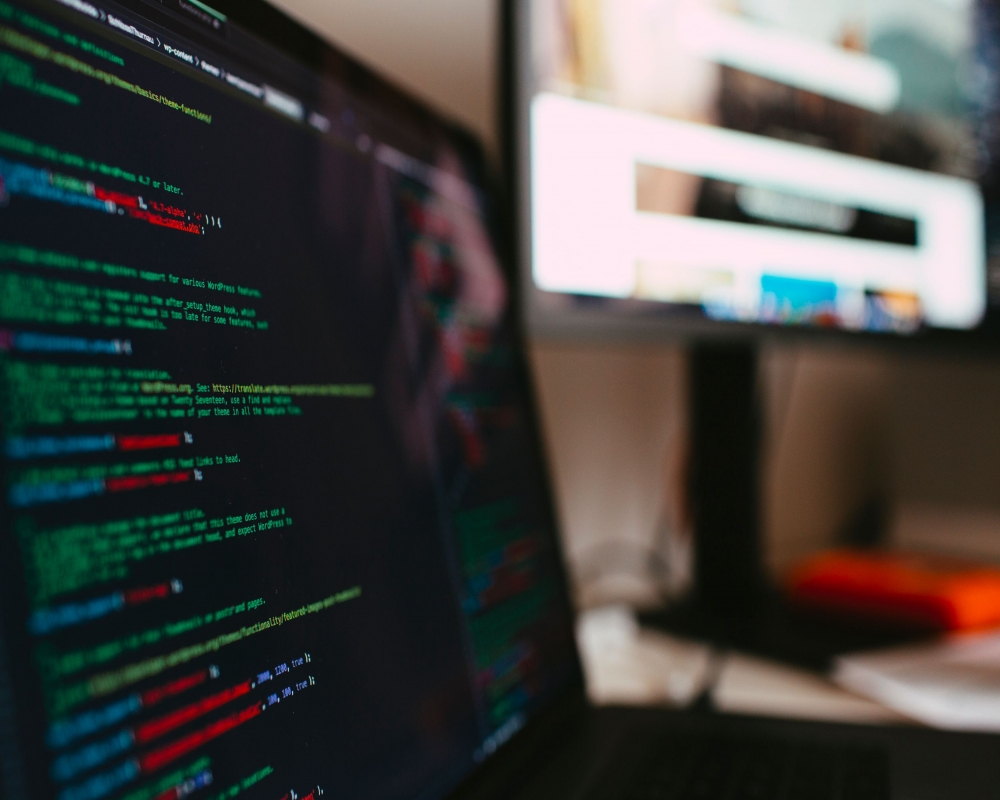 Web sitesi yenileme zamanının geldiğini gösteren 10 önemli işareti keşfedin. Eski tasarım, yavaş açılış, mobil uyumsuzluk, SEO sorunları ve daha fazlası iç